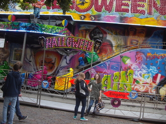 014 Halloween Rasch alt auf der Kirmes Xanten 2014.jpg 014 Halloween Rasch alt auf der Kirmes Xanten 2014.jpg