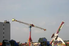 ai275.photobucket.com_albums_jj289_ThunderNrw_Turbo_20Force_tf11.webp