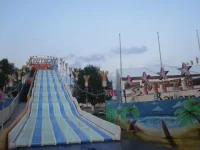 ai182.photobucket.com_albums_x168_Reyzer666_Kirmes_202011_RheinkirmesDdorf_Aufbau_IMG_3068.webp