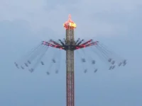 ai182.photobucket.com_albums_x168_Reyzer666_Kirmes_202011_RheinkirmesDdorf_Aufbau_IMG_3107.webp