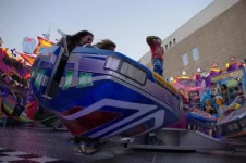 ai182.photobucket.com_albums_x168_Reyzer666_Kirmes_202011_KarnevalskirmesDortmund2011_IMGP1326.webp
