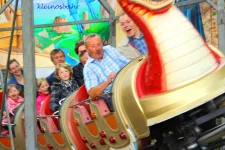 awww.sh_kirmes.de_Foto_albums_G_FCstrow_20Sky_20Family_20Day_202011_20verkleinert_k_IMG_7217.JPG awww.sh_kirmes.de_Foto_albums_G_FCstrow_20Sky_20Family_20Day_202011_20verkleinert_k_IMG_7217.JPG