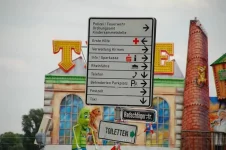 ai1188.photobucket.com_albums_z418_kermis2011_Dusseldorf_20draai_DSC_0003.webp
