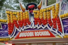 ai1188.photobucket.com_albums_z418_kermis2011_Dusseldorf_20draai_DSC_0030.webp