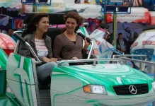 ai1188.photobucket.com_albums_z418_kermis2011_Dusseldorf_20draai_DSC_0180.webp