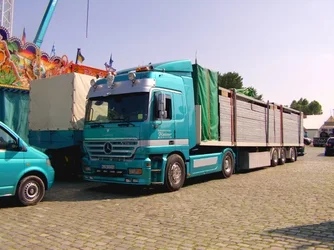 Düsseldorfer Rheinkirmes 2013 aufbau teil 4 (15) (800x600).webp