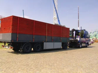 Düsseldorfer Rheinkirmes 2013 aufbau teil 4 (35) (800x600).webp