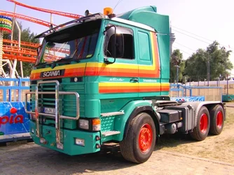 Düsseldorfer Rheinkirmes 2013 aufbau teil 4 (43) (800x600).webp