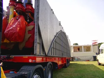 Düsseldorfer Rheinkirmes 2013 aufbau teil 4 (48) (800x600).webp