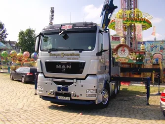 Düsseldorfer Rheinkirmes 2013 aufbau teil 4 (59) (800x600).webp