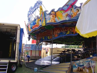 Düsseldorfer Rheinkirmes 2013 aufbau teil 4 (67) (800x600).webp