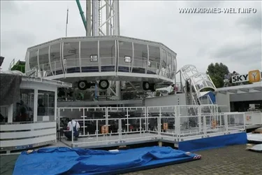 Duesseldorf Rheinkirmes, Aufbau 10.07.2013 028.webp