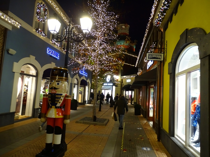[NL] - Weihnachten Designer Outlet Roermond -NL- mit Riesenrad 2020